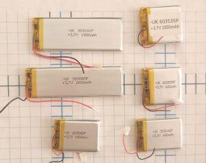  30 mm LP 383085 (Li-POL 3.7V 2000mah ) -UK series ( 3,8mm 30 mm 85 mm) .